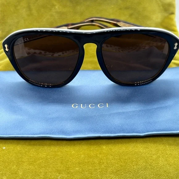 Gucci Black and Marble Sunglasses - Picture 1 of 6